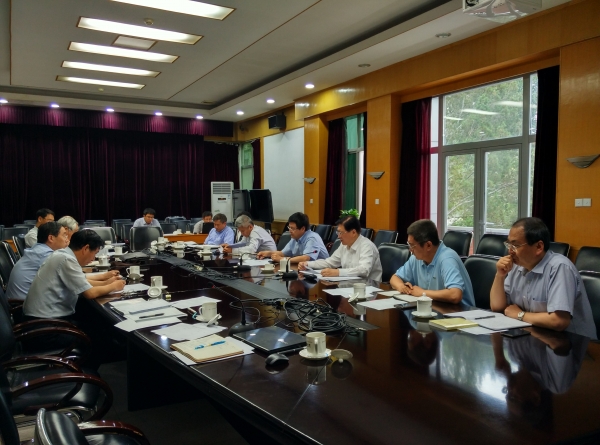 党委中心组专题学习会现场
