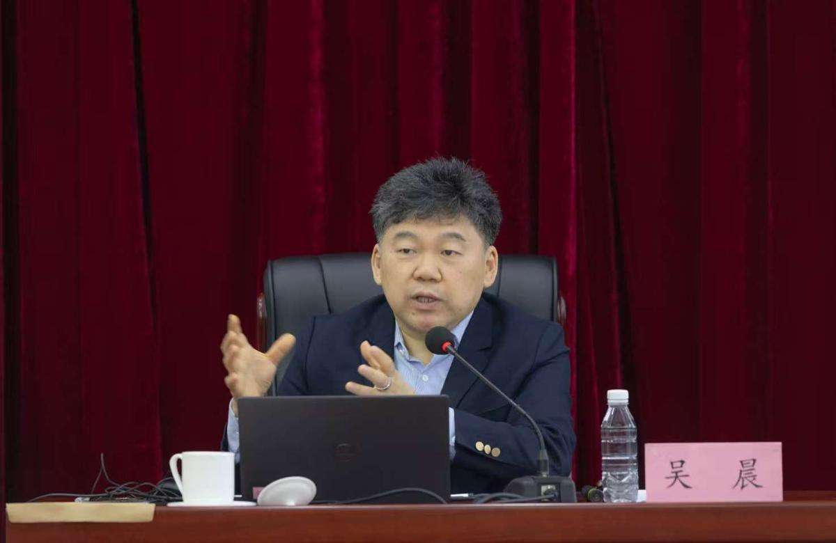 吴晨.jpg